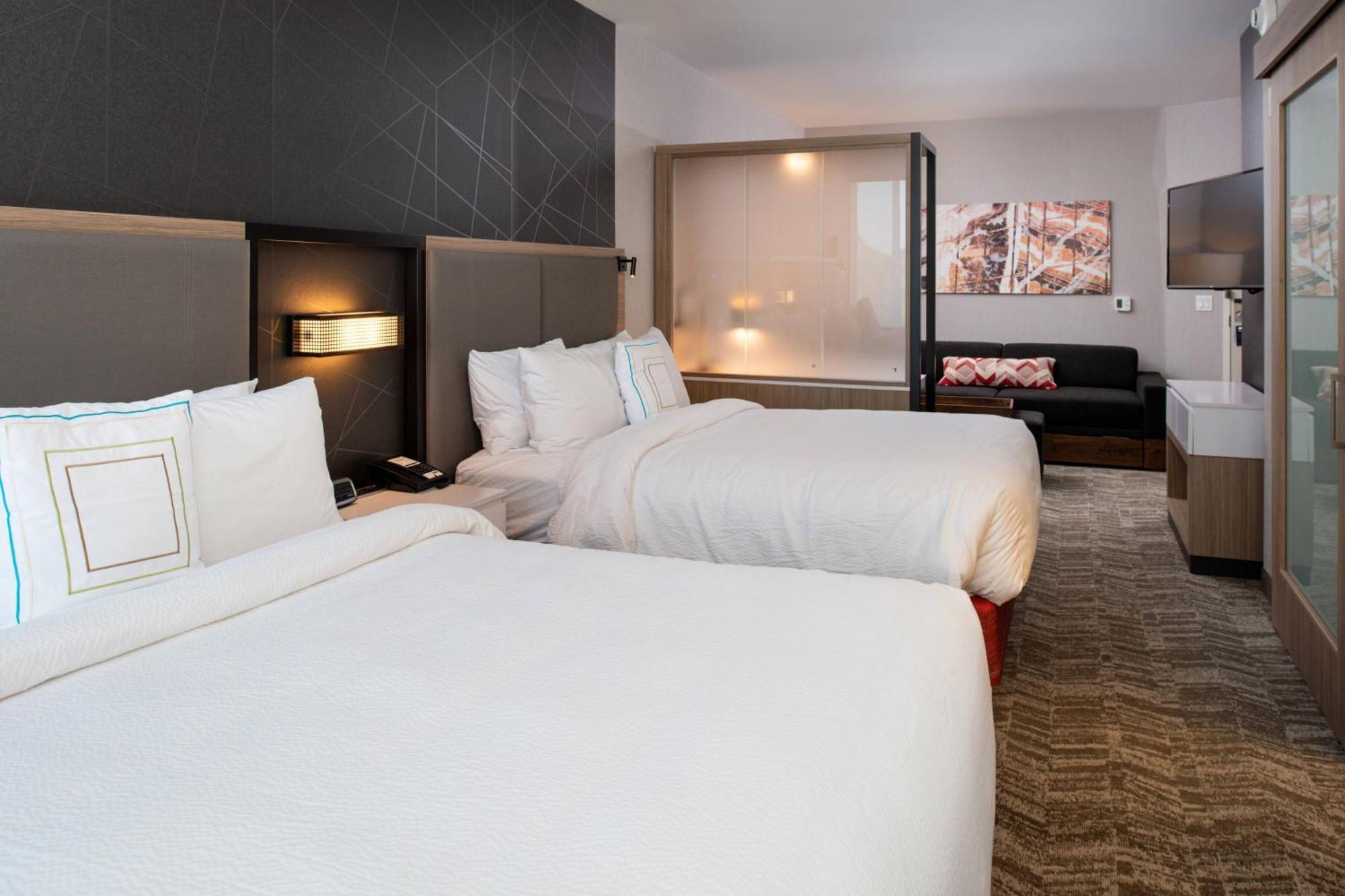 Springhill By Marriott Kansas Northeast 3*