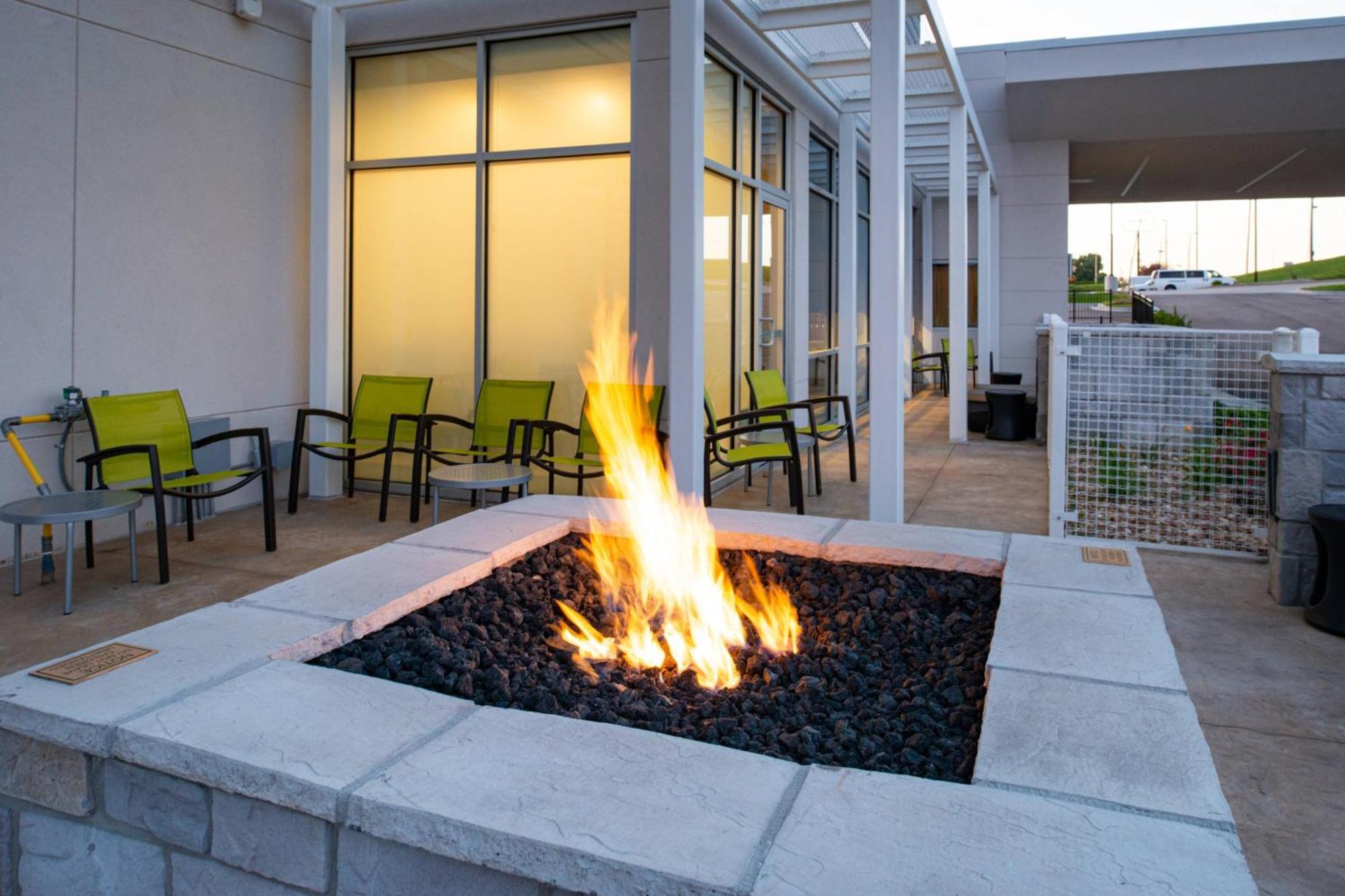 Springhill By Marriott Kansas Northeast Hotel Kansas City